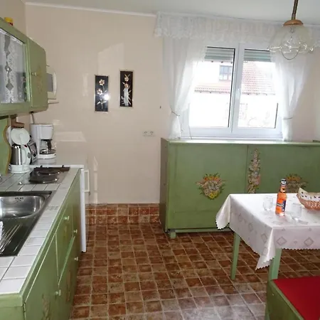 דירה Haus Holzheimer Mit Blick Auf Rhoen By Interhome באד קיסינגן