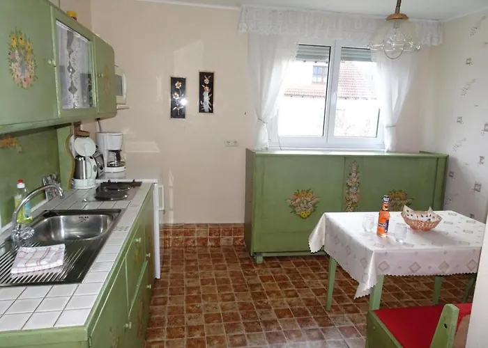 דירה Haus Holzheimer Mit Blick Auf Rhoen By Interhome באד קיסינגן